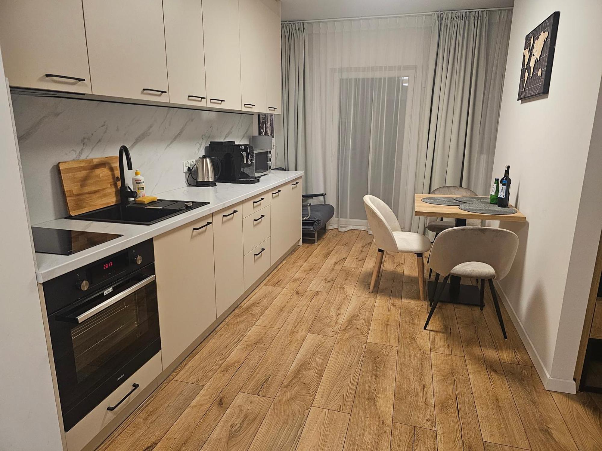 Apartament Sense New - Main Station And Center